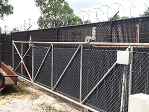 commercial-&-industrial-fencing1